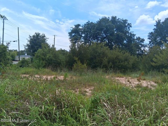 744 S Railroad Street, Gulfport, MS 39507