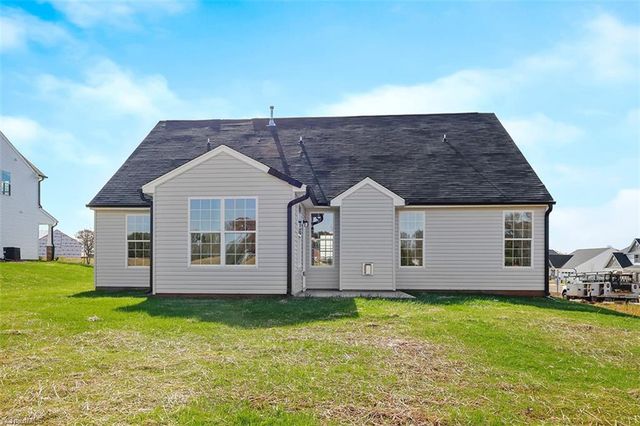 161 Red Maple Way, King, NC 27021