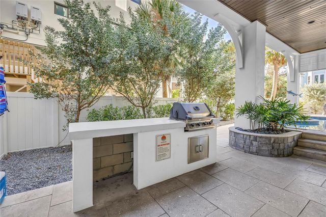 316 BEACH ROAD, Sarasota, FL 34242