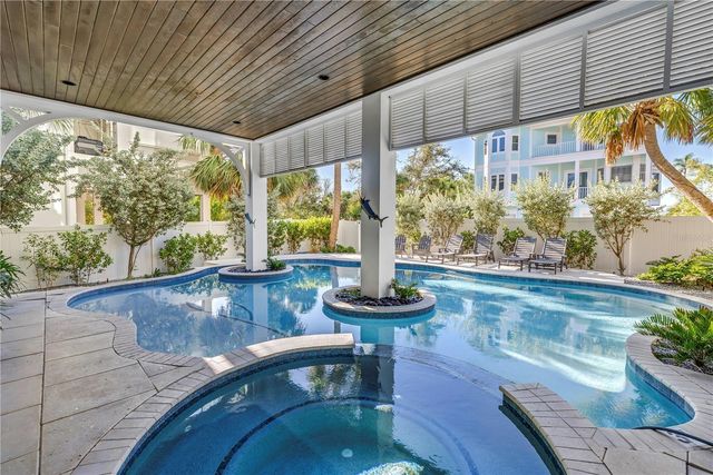 316 BEACH ROAD, Sarasota, FL 34242