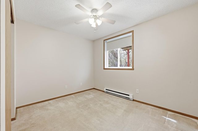 3982 33rd Street S, Fargo, ND 58104