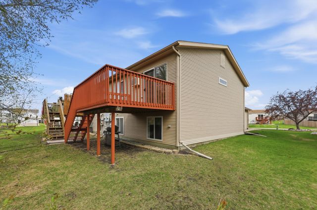3982 33rd Street S, Fargo, ND 58104