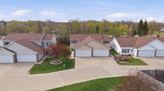 3982 33rd Street S, Fargo, ND 58104