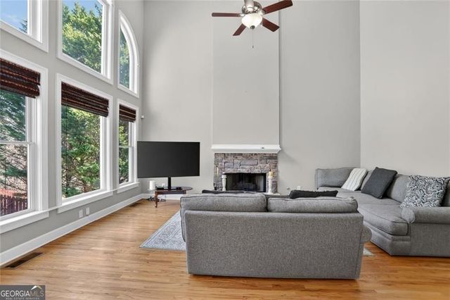 292 Double Gate Way, Sugar Hill, GA 30518