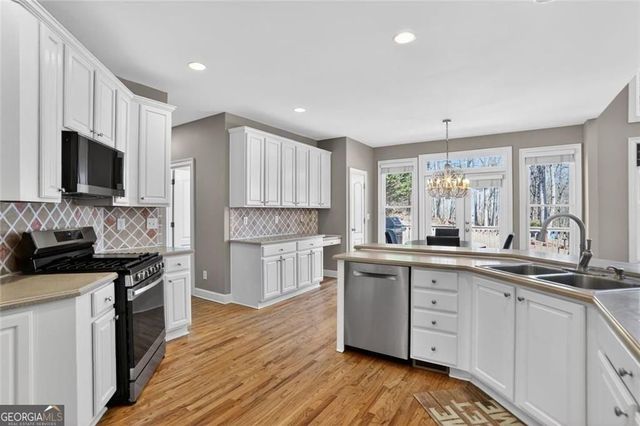 292 Double Gate Way, Sugar Hill, GA 30518