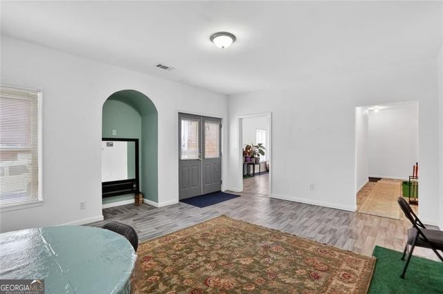 292 Double Gate Way, Sugar Hill, GA 30518