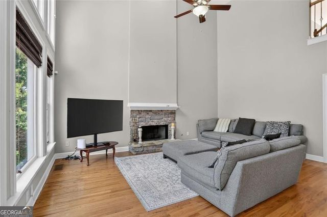 292 Double Gate Way, Sugar Hill, GA 30518