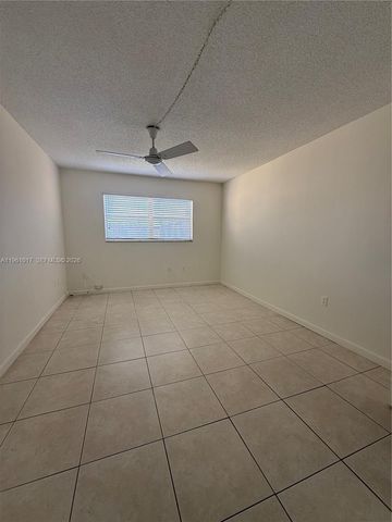 9001 Sunrise Lakes Blvd 208, Sunrise, FL 33322