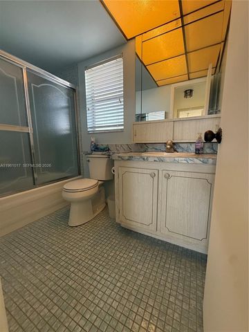 9001 Sunrise Lakes Blvd 208, Sunrise, FL 33322