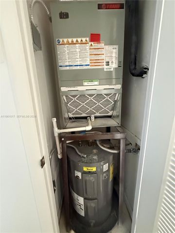 9001 Sunrise Lakes Blvd 208, Sunrise, FL 33322