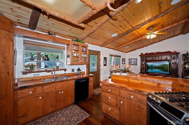 320 Eider Drive, Big Bear City, CA 92314