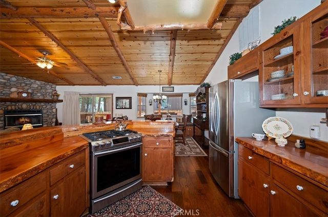 320 Eider Drive, Big Bear City, CA 92314