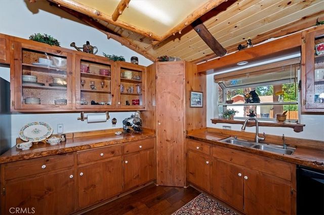 320 Eider Drive, Big Bear City, CA 92314