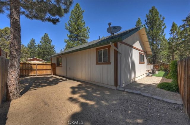 320 Eider Drive, Big Bear City, CA 92314