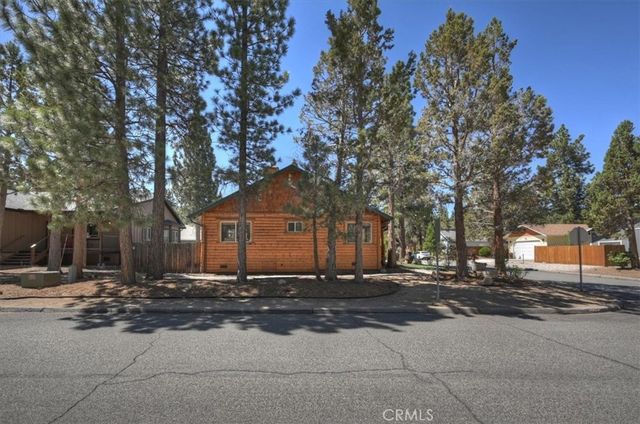 320 Eider Drive, Big Bear City, CA 92314