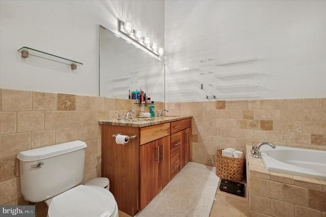 1524 N Hancock St Unit 402, Philadelphia, PA 19122