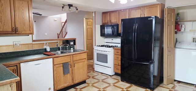 6837 Swan Lane, Schererville, IN 46375