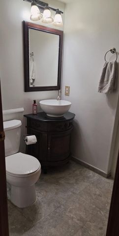 6837 Swan Lane, Schererville, IN 46375