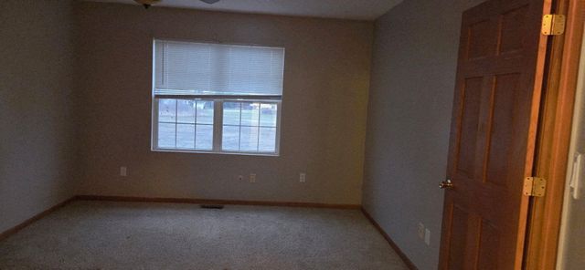 6837 Swan Lane, Schererville, IN 46375