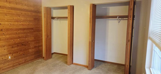 6837 Swan Lane, Schererville, IN 46375