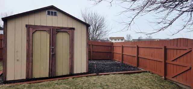 6837 Swan Lane, Schererville, IN 46375