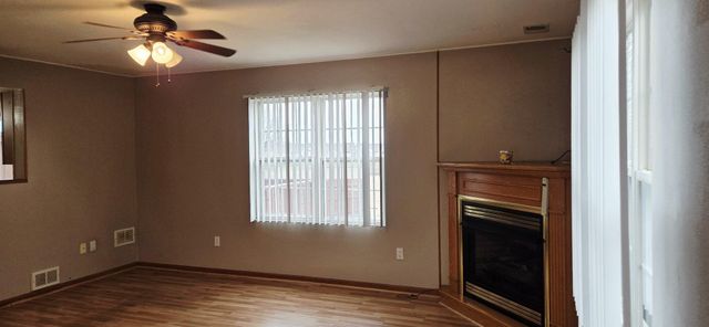 6837 Swan Lane, Schererville, IN 46375