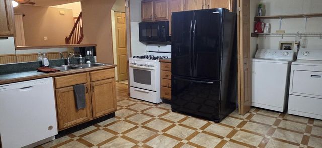 6837 Swan Lane, Schererville, IN 46375