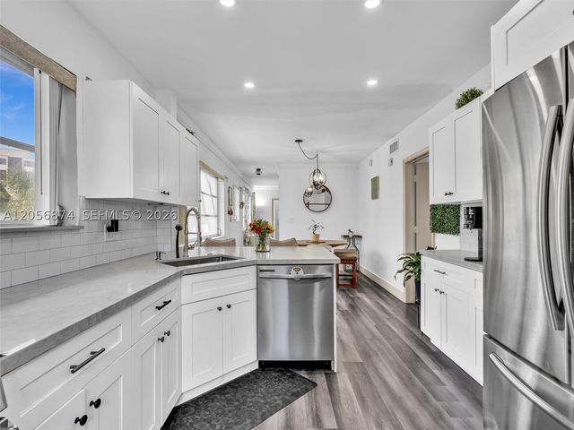 1060 92nd St 6, Bay Harbor Islands, FL 33154