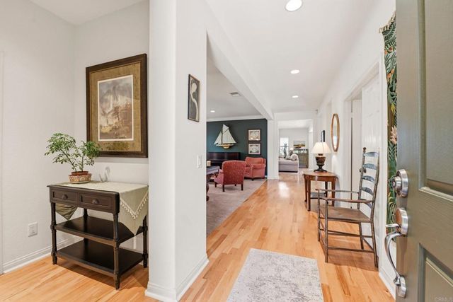 828 Settlers Court, San Marcos, CA 92069