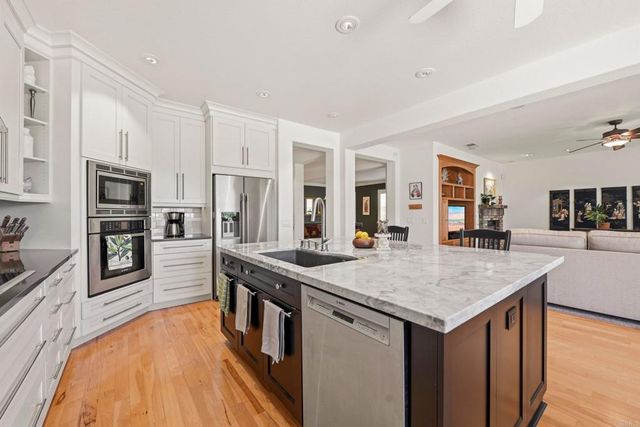 828 Settlers Court, San Marcos, CA 92069