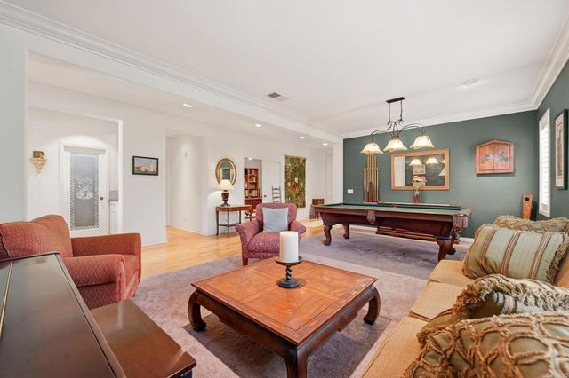 828 Settlers Court, San Marcos, CA 92069