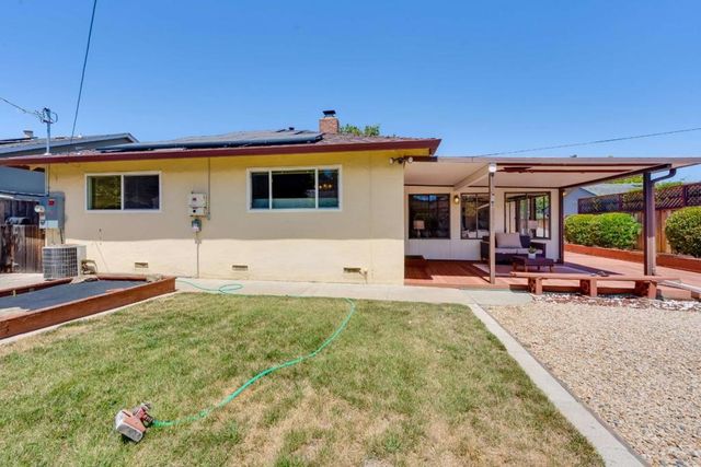 1402 Sprucewood Drive, San Jose, CA 95118