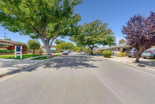 1402 Sprucewood Drive, San Jose, CA 95118