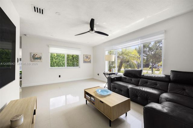 18681 Belview Dr, Cutler Bay, FL 33157