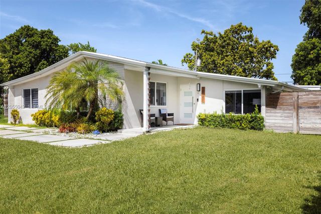 18681 Belview Dr, Cutler Bay, FL 33157