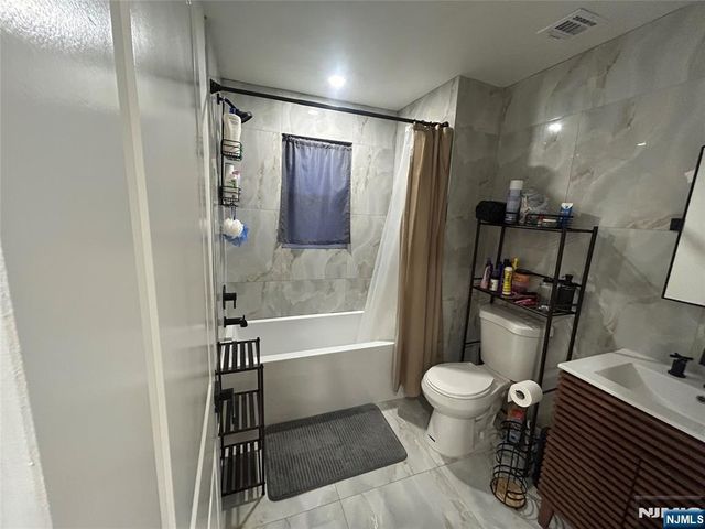 320 Lincoln Avenue, Totowa, NJ 07512