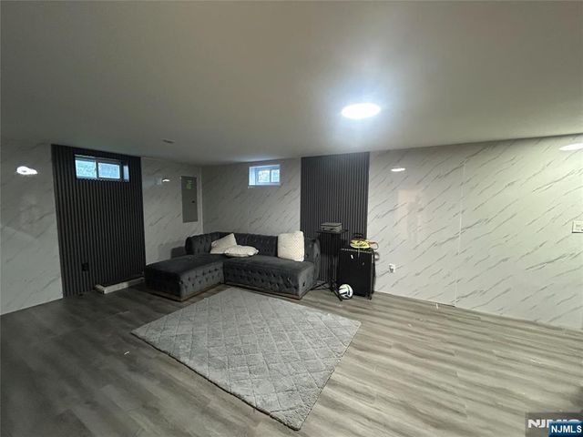 320 Lincoln Avenue, Totowa, NJ 07512