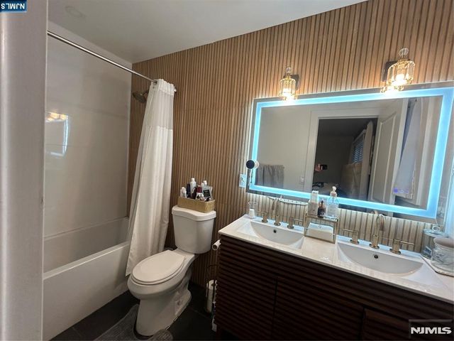 320 Lincoln Avenue, Totowa, NJ 07512
