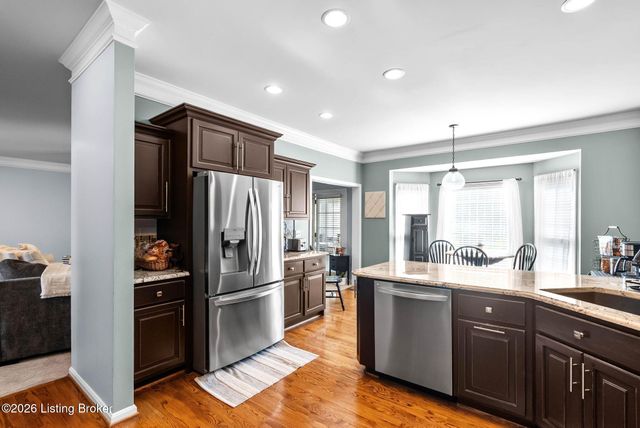 5110 Glen Cove Rd, La Grange, KY 40031