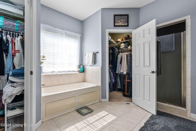 5110 Glen Cove Rd, La Grange, KY 40031