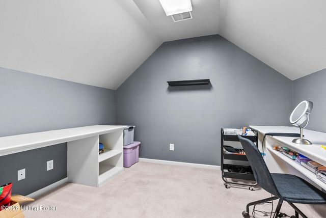 5110 Glen Cove Rd, La Grange, KY 40031