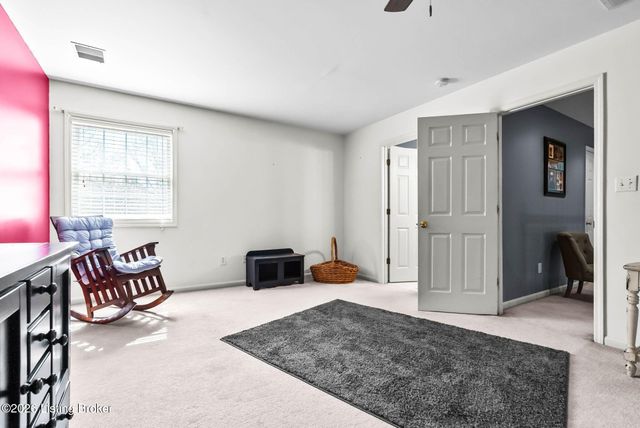 5110 Glen Cove Rd, La Grange, KY 40031