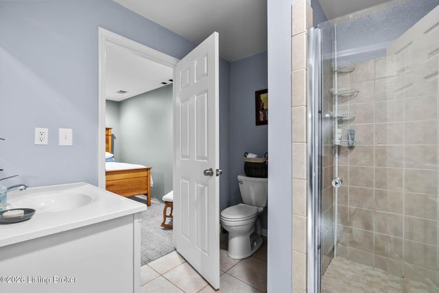 5110 Glen Cove Rd, La Grange, KY 40031