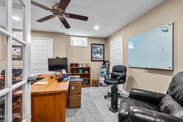 5110 Glen Cove Rd, La Grange, KY 40031