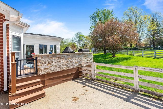 5110 Glen Cove Rd, La Grange, KY 40031