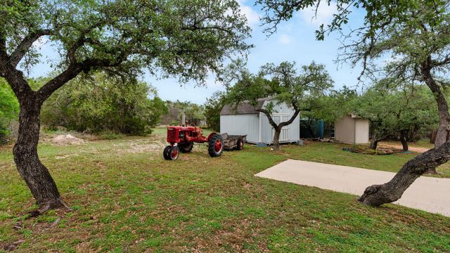 11008 West Cave BLVD, Dripping Springs, TX 78620