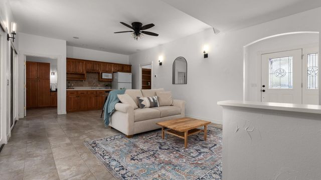 11008 West Cave BLVD, Dripping Springs, TX 78620