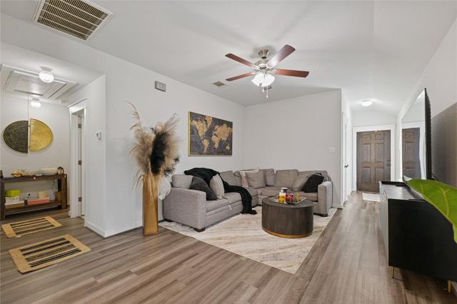 17100 Alturas Ave, Pflugerville, TX 78660