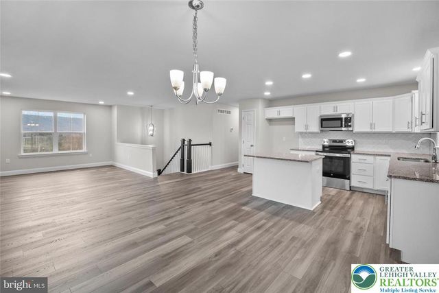 9 Country Club Road, Butler Twp, PA 17921