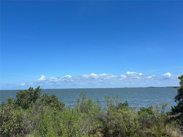 38 65TH STREET, Yankeetown, FL 34498